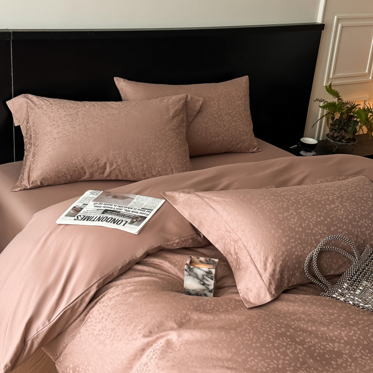 91家纺网 家纺一手货源 找家纺 涵美人家纺 2025新款长绒棉真50双股高支全棉提花四件套纯棉 雨沫风铃050