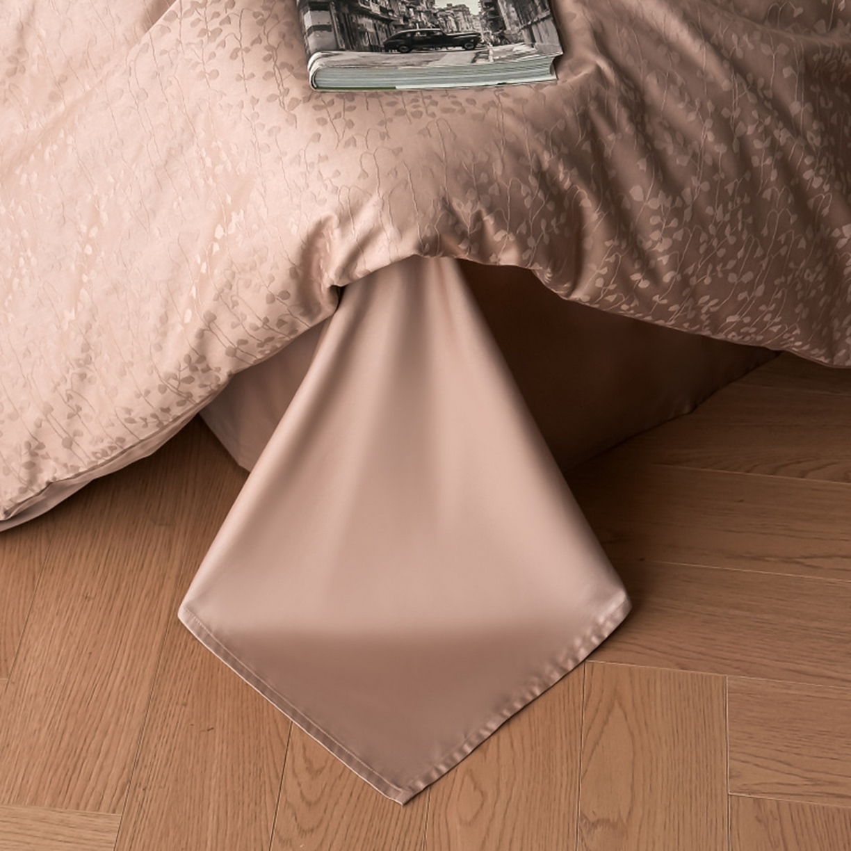 91家纺网 家纺一手货源 找家纺 涵美人家纺 2025新款长绒棉真50双股高支全棉提花四件套纯棉 雨沫风铃050