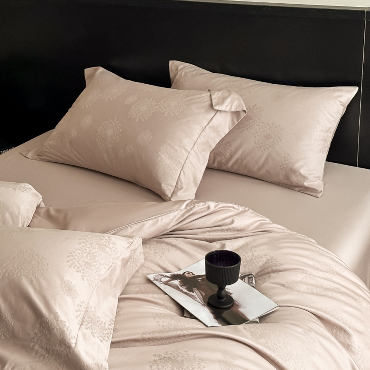 91家纺网 家纺一手货源 找家纺 涵美人家纺 2025新款长绒棉真50双股高支全棉提花四件套纯棉 仲夏印象119