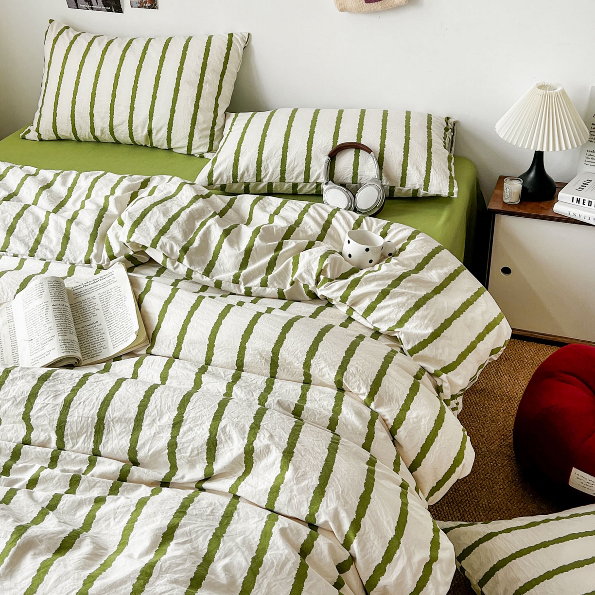 91家纺网 家纺一手货源 找家纺 逸林家纺《原希尔顿逸林》 2026新款春款简约印花古法水洗棉四件套拼色床单款床笠款四件套条纹被套单品四件套 墨染-绿