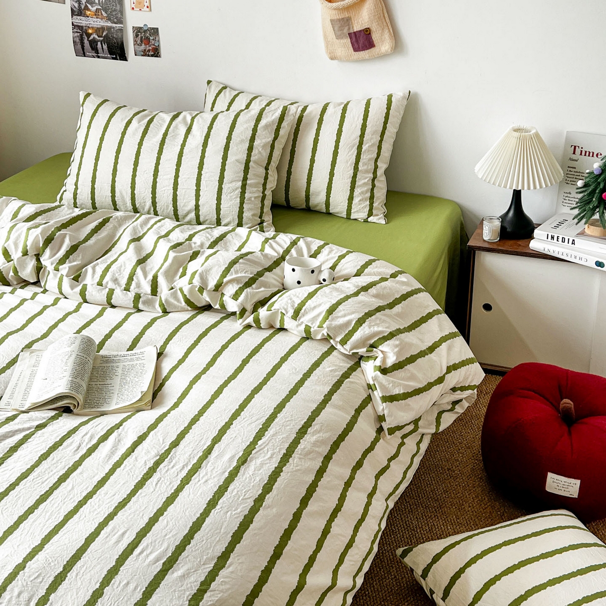 91家纺网 家纺一手货源 找家纺 逸林家纺《原希尔顿逸林》 2026新款春款简约印花古法水洗棉四件套拼色床单款床笠款四件套条纹被套单品四件套 墨染-绿