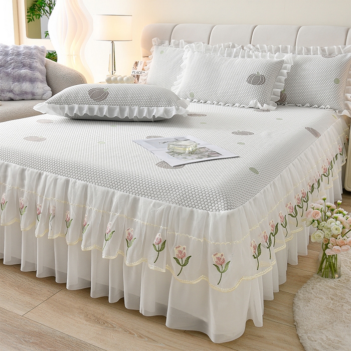 91家纺网 家纺一手货源 找家纺 （总）优家居工厂店 A类2026夏季冰丝席裙款豆豆凉席三件套刺绣花边蕾丝花边床裙可机洗水洗