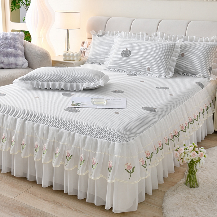 91家纺网 家纺一手货源 找家纺 优家居工厂店 A类2026夏季冰丝席裙款豆豆凉席三件套刺绣花边蕾丝花边床裙可机洗水洗 盛夏-南瓜青