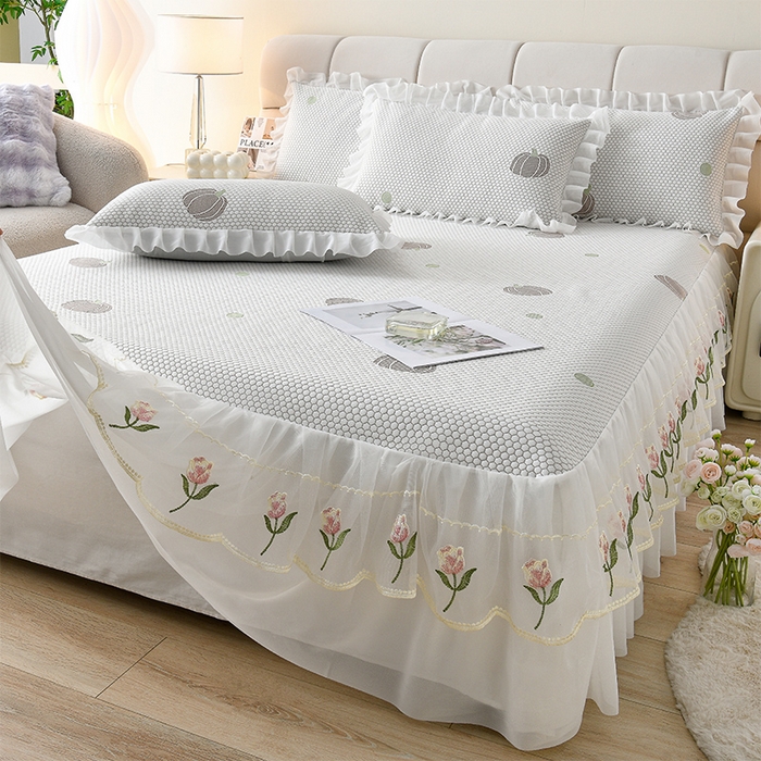 91家纺网 家纺一手货源 找家纺 优家居工厂店 A类2026夏季冰丝席裙款豆豆凉席三件套刺绣花边蕾丝花边床裙可机洗水洗 盛夏-南瓜黄