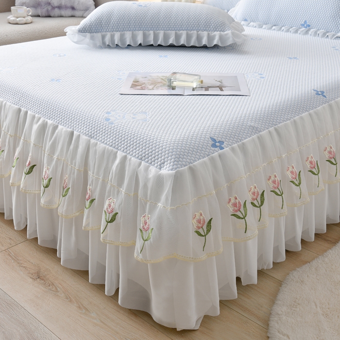 91家纺网 家纺一手货源 找家纺 优家居工厂店 A类2026夏季冰丝席裙款豆豆凉席三件套刺绣花边蕾丝花边床裙可机洗水洗 盛夏-小熊