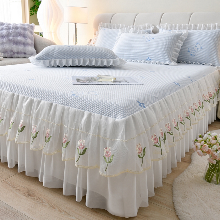 91家纺网 家纺一手货源 找家纺 优家居工厂店 A类2026夏季冰丝席裙款豆豆凉席三件套刺绣花边蕾丝花边床裙可机洗水洗 盛夏-小熊