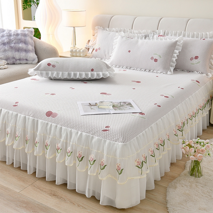 优家居工厂店 A类2026夏季冰丝席裙款豆豆凉席三件套刺绣花边蕾丝花边床裙可机洗水洗 盛夏-樱桃