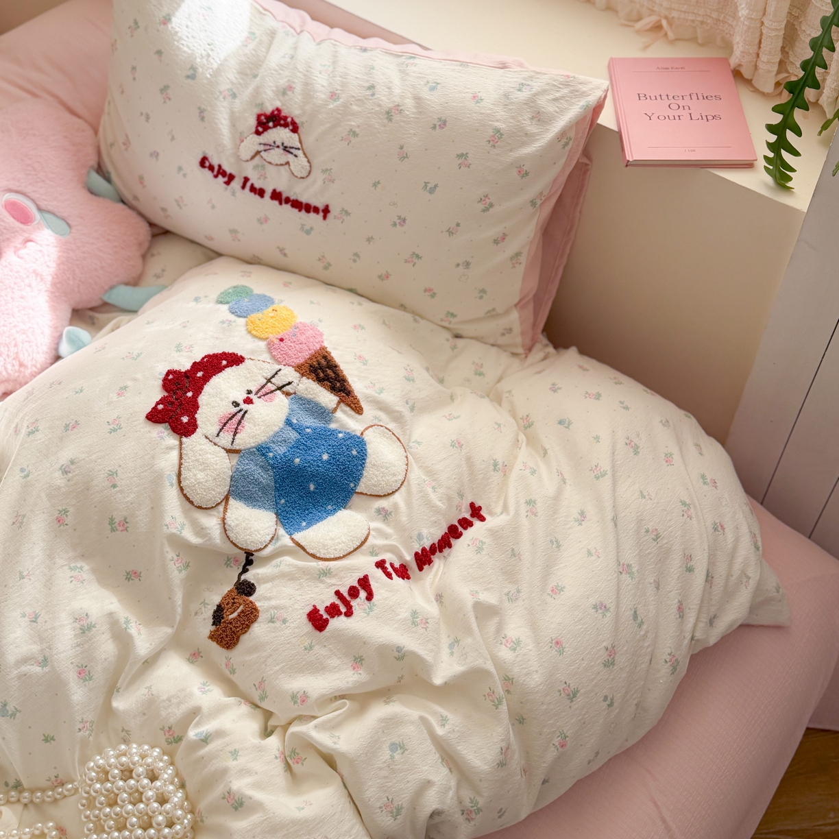 91家纺网 家纺一手货源 找家纺 美乐迪家纺 2026新款云感双层纱毛巾绣四件套（会员-2） 冰淇淋小兔