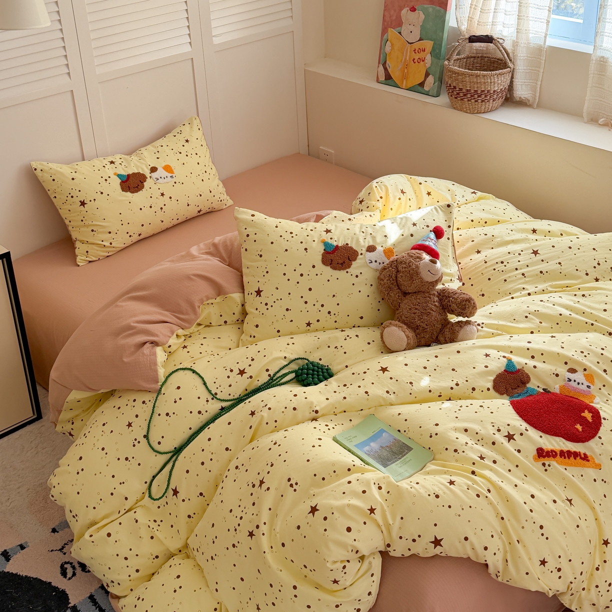 91家纺网 家纺一手货源 找家纺 美乐迪家纺 2026新款云感双层纱毛巾绣四件套（会员-2） 苹果伙伴