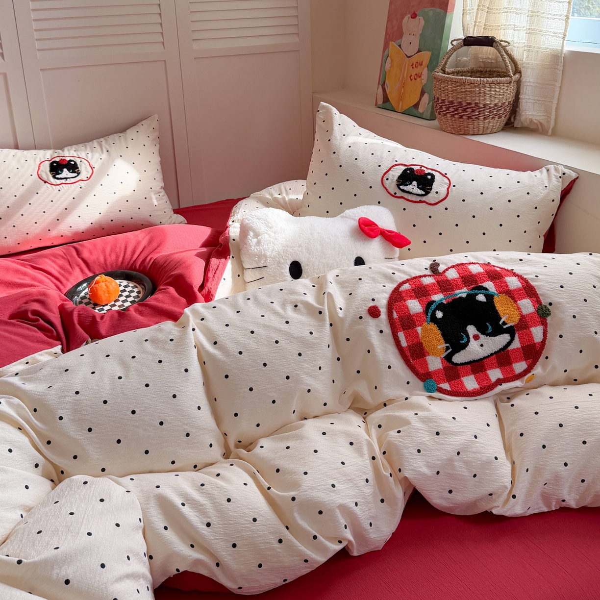 91家纺网 家纺一手货源 找家纺 美乐迪家纺 2026新款云感双层纱毛巾绣四件套（会员-2） 苹果猫