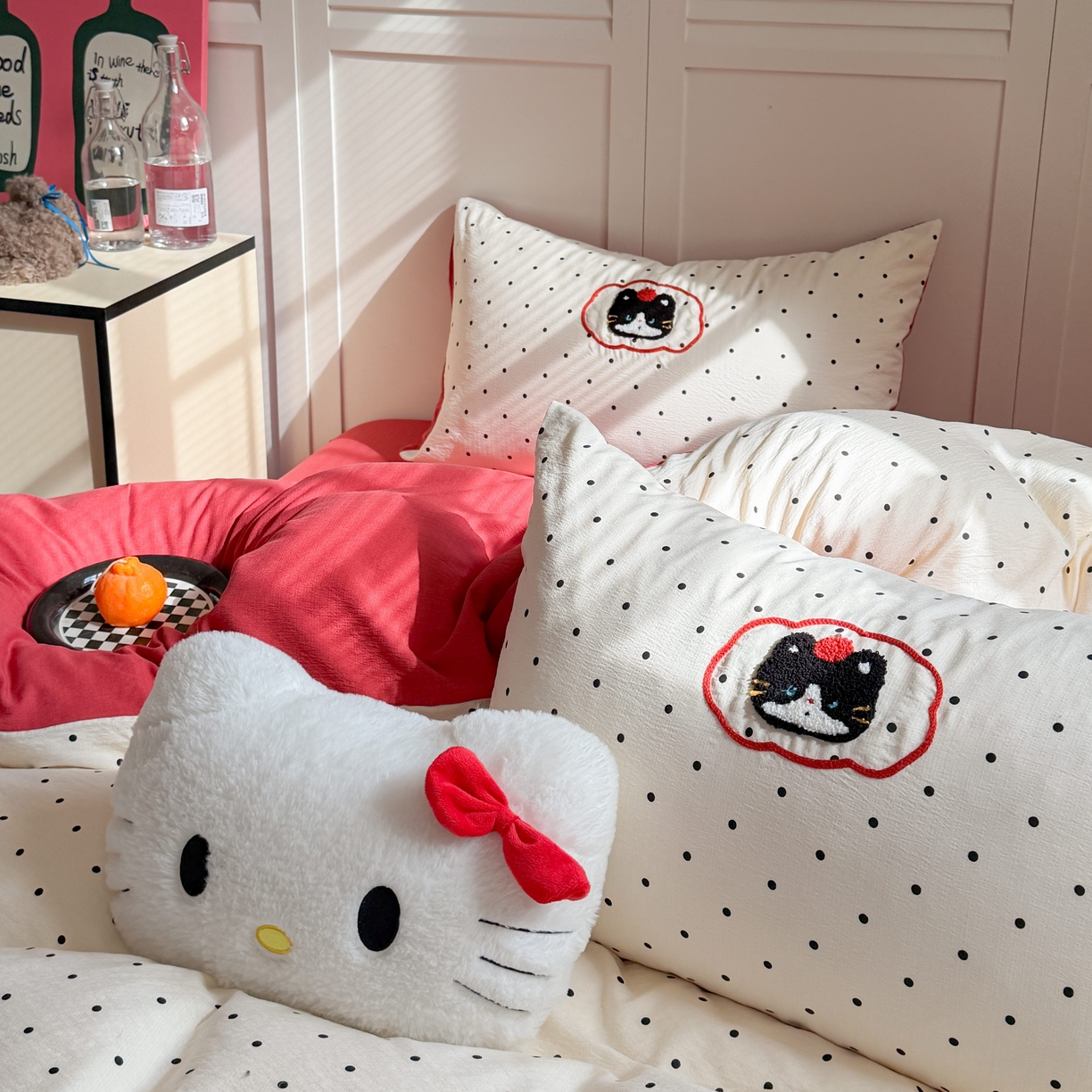 91家纺网 家纺一手货源 找家纺 美乐迪家纺 2026新款云感双层纱毛巾绣四件套（会员-2） 苹果猫