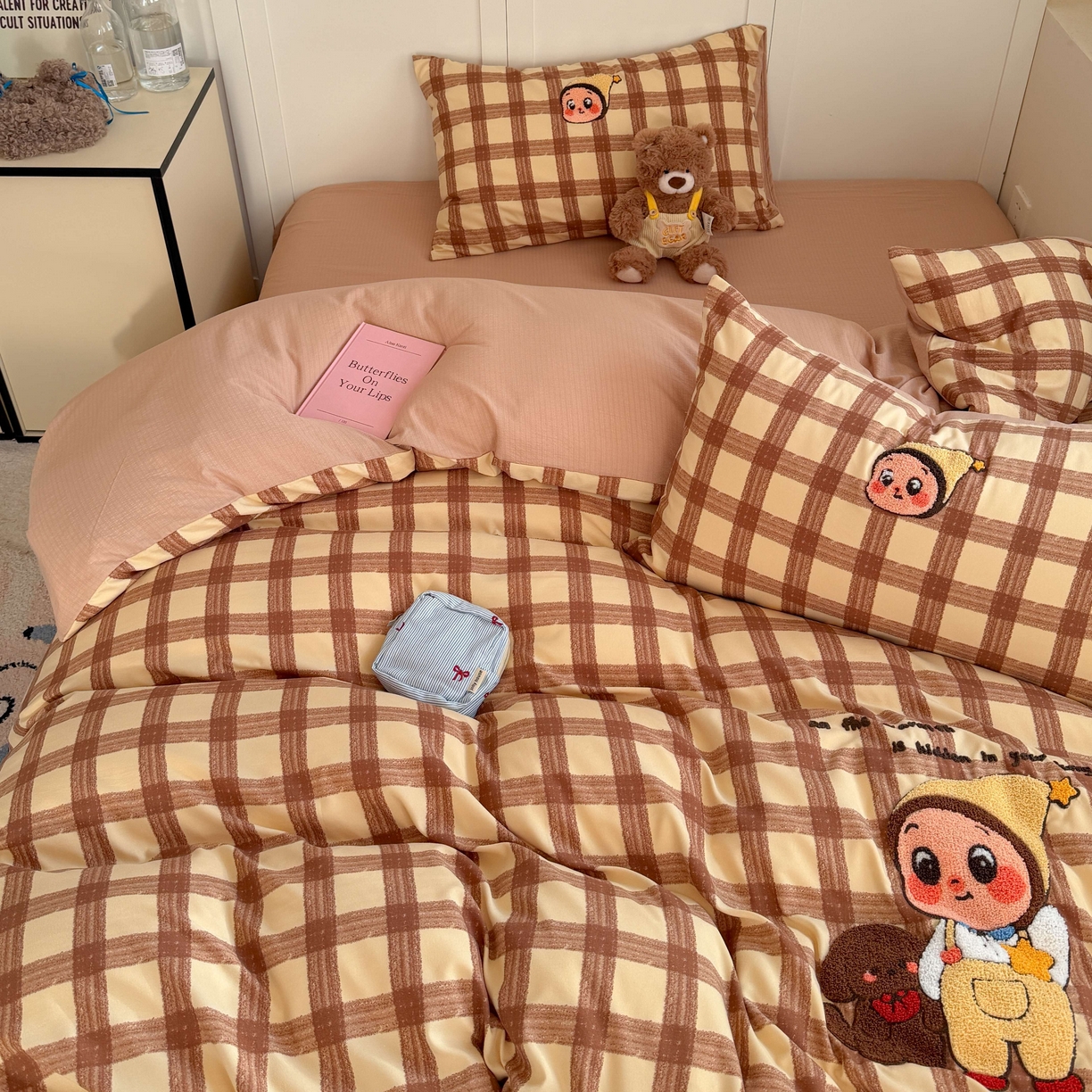 91家纺网 家纺一手货源 找家纺 美乐迪家纺 2026新款云感双层纱毛巾绣四件套（会员-2） 小星人