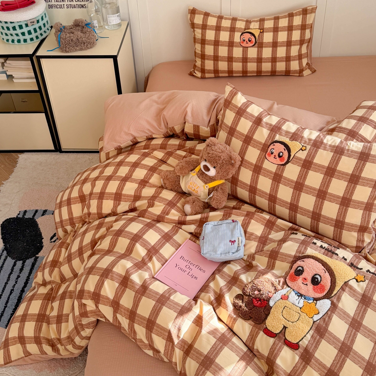 91家纺网 家纺一手货源 找家纺 美乐迪家纺 2026新款云感双层纱毛巾绣四件套（会员-2） 小星人