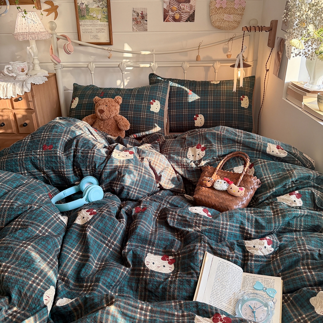 91家纺网 家纺一手货源 找家纺 初念 2026新款A类高品质110克超柔泡芙纱四件套 绿格小猫