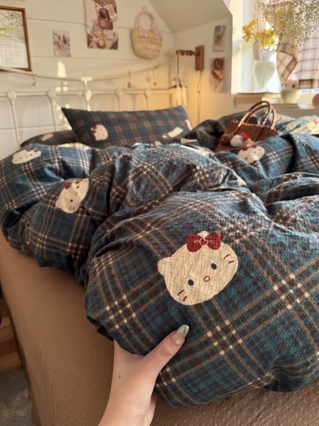 91家纺网 家纺一手货源 找家纺 初念 2026新款A类高品质110克超柔泡芙纱四件套 绿格小猫