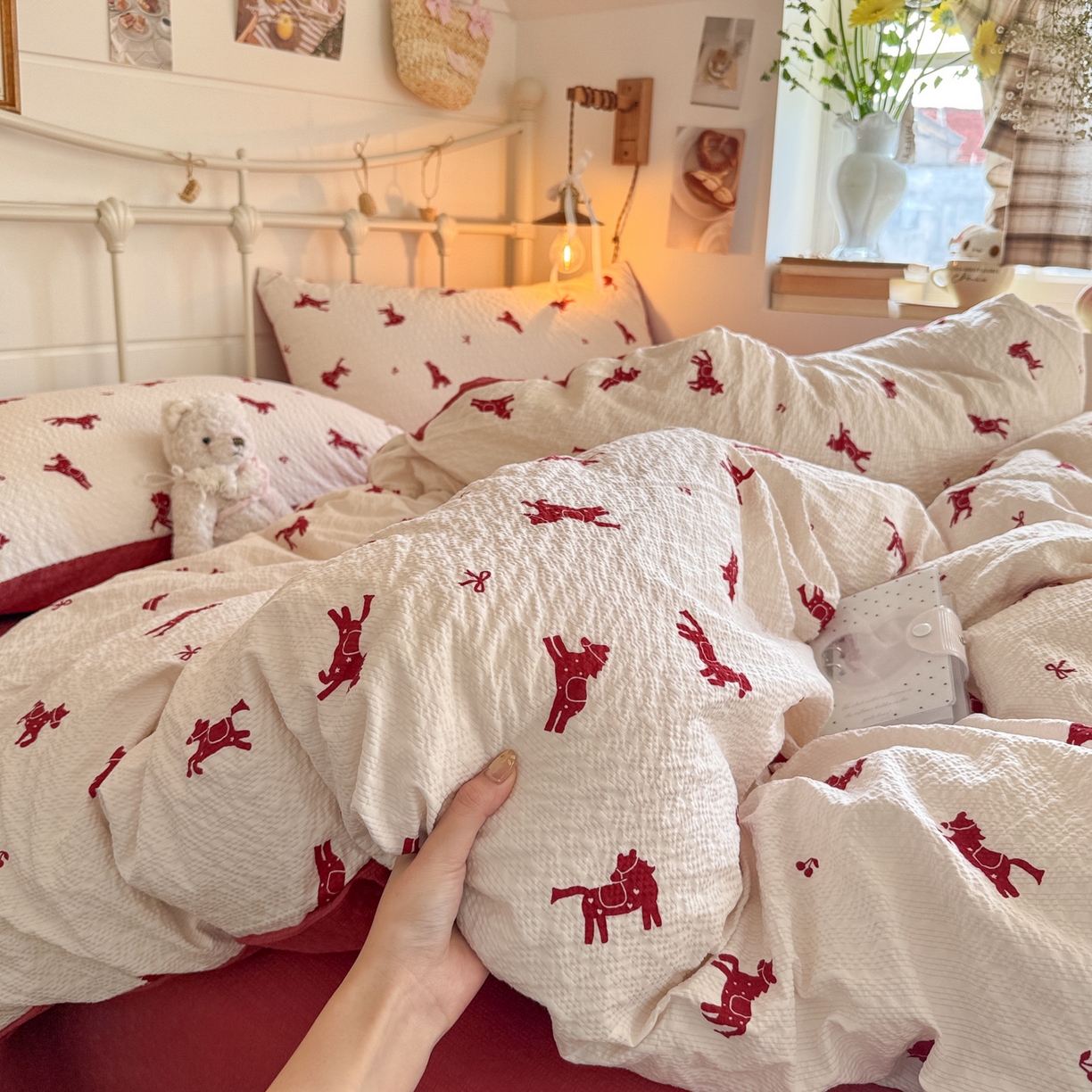 91家纺网 家纺一手货源 找家纺 初念 2026新款A类高品质110克超柔泡芙纱四件套 马上有钱