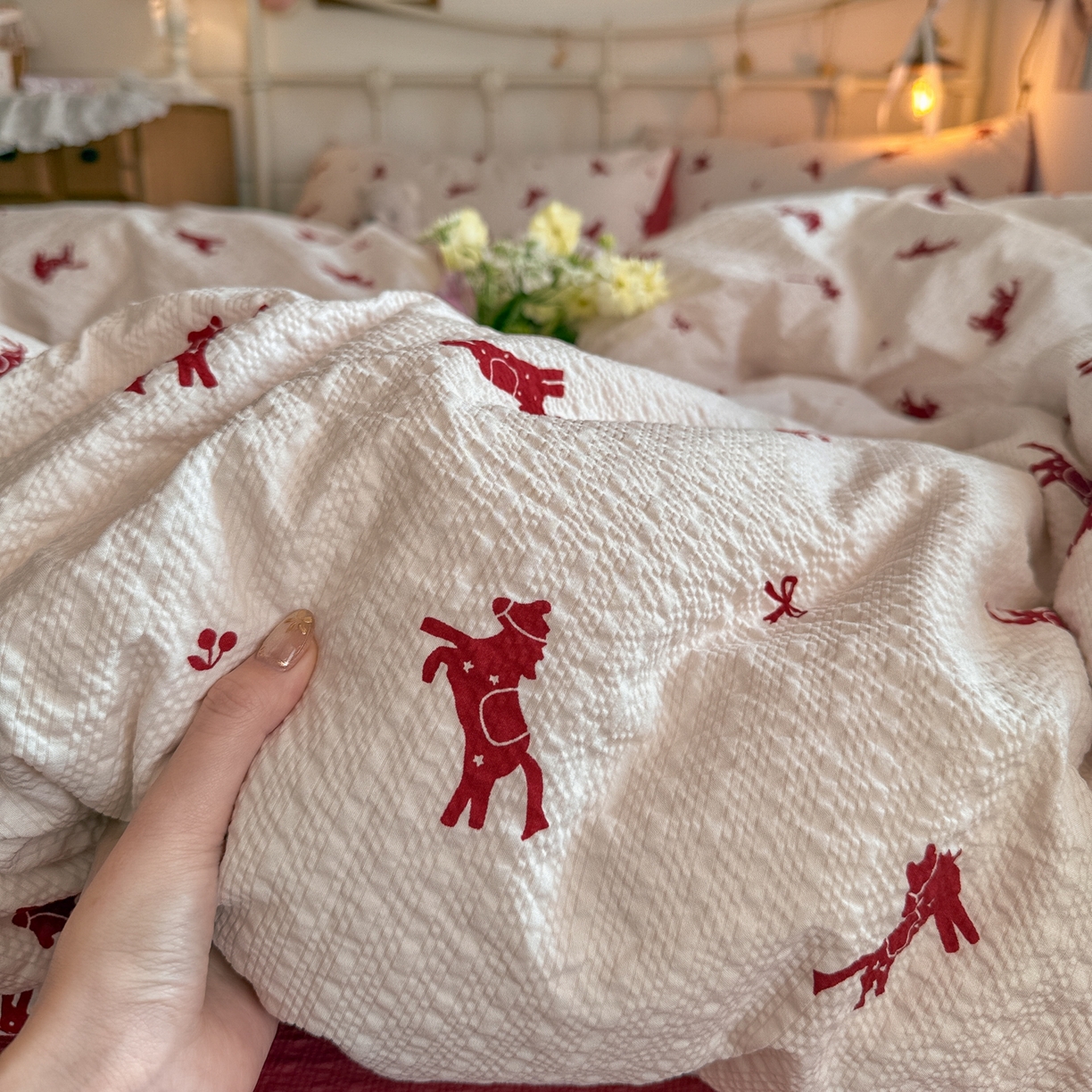 91家纺网 家纺一手货源 找家纺 初念 2026新款A类高品质110克超柔泡芙纱四件套 马上有钱