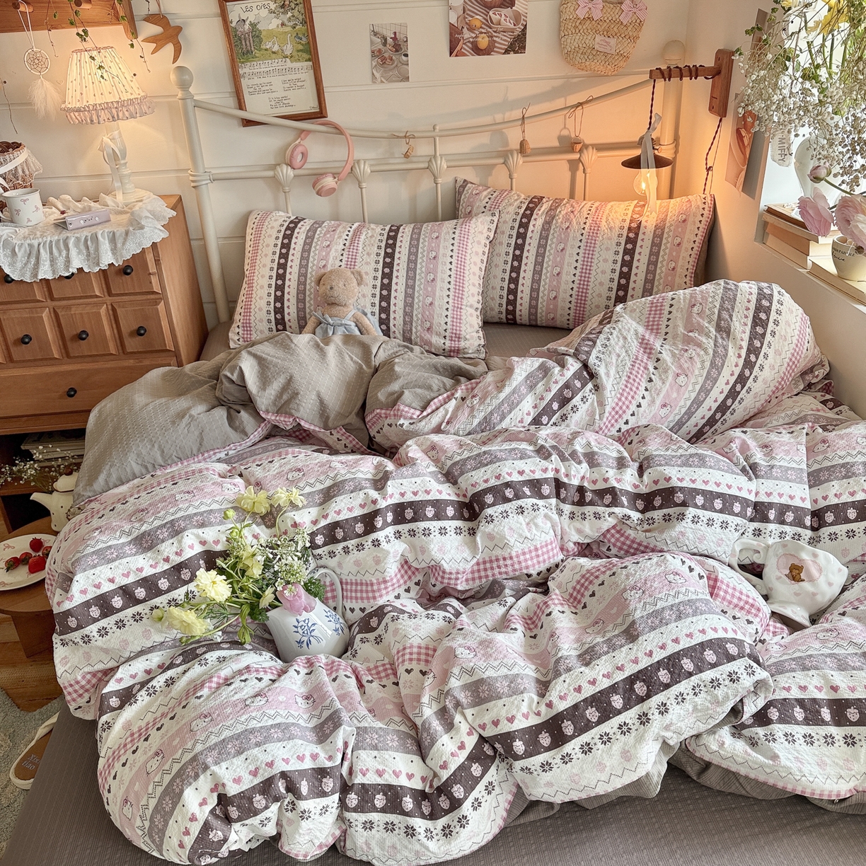 91家纺网 家纺一手货源 找家纺 初念 2026新款A类高品质110克超柔泡芙纱四件套 猫咪集