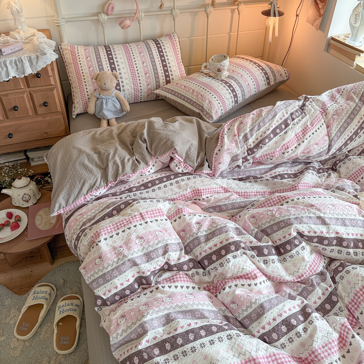 91家纺网 家纺一手货源 找家纺 初念 2026新款A类高品质110克超柔泡芙纱四件套 猫咪集