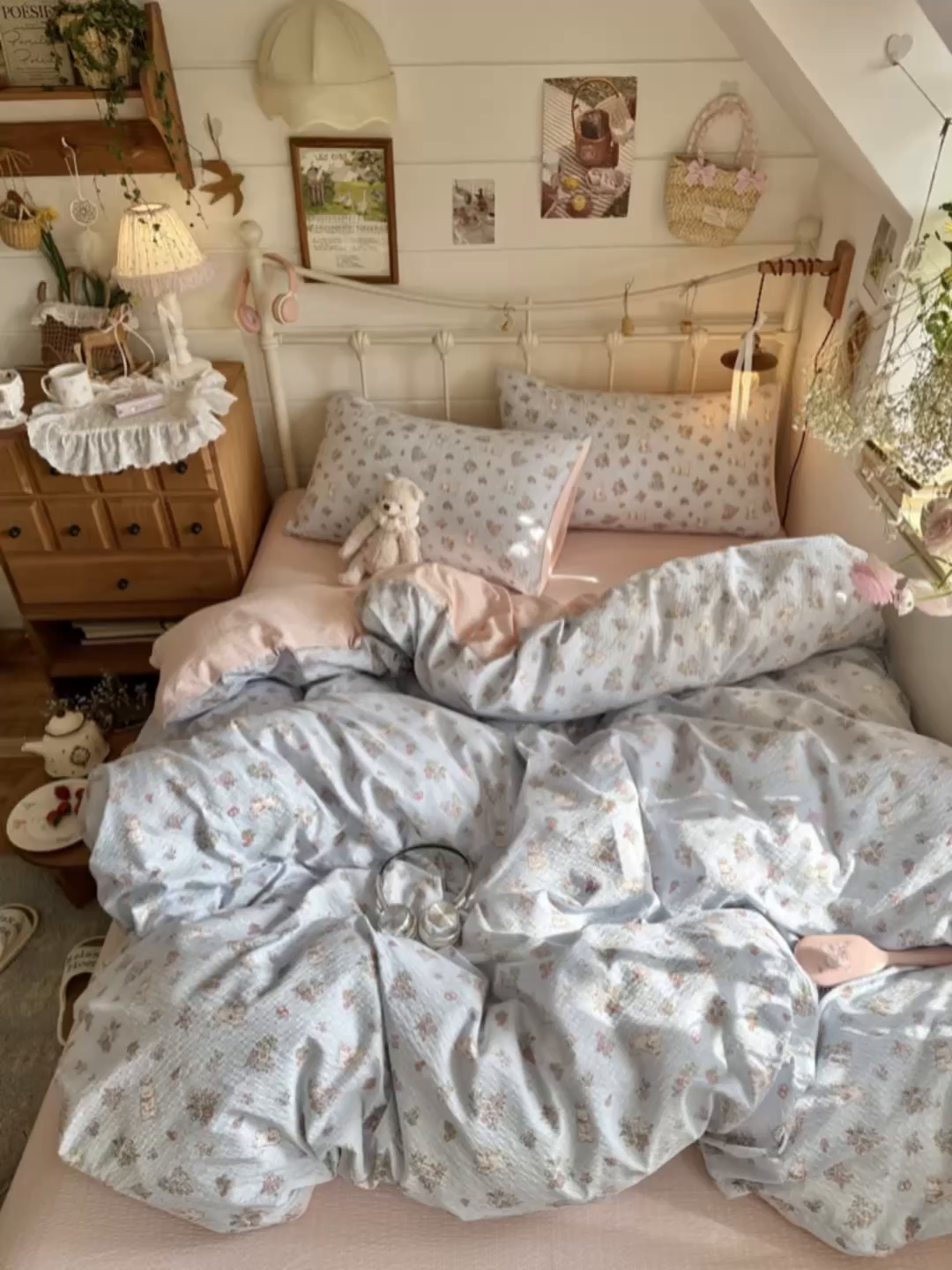 91家纺网 家纺一手货源 找家纺 初念 2026新款A类高品质110克超柔泡芙纱四件套 萌兔岛屿