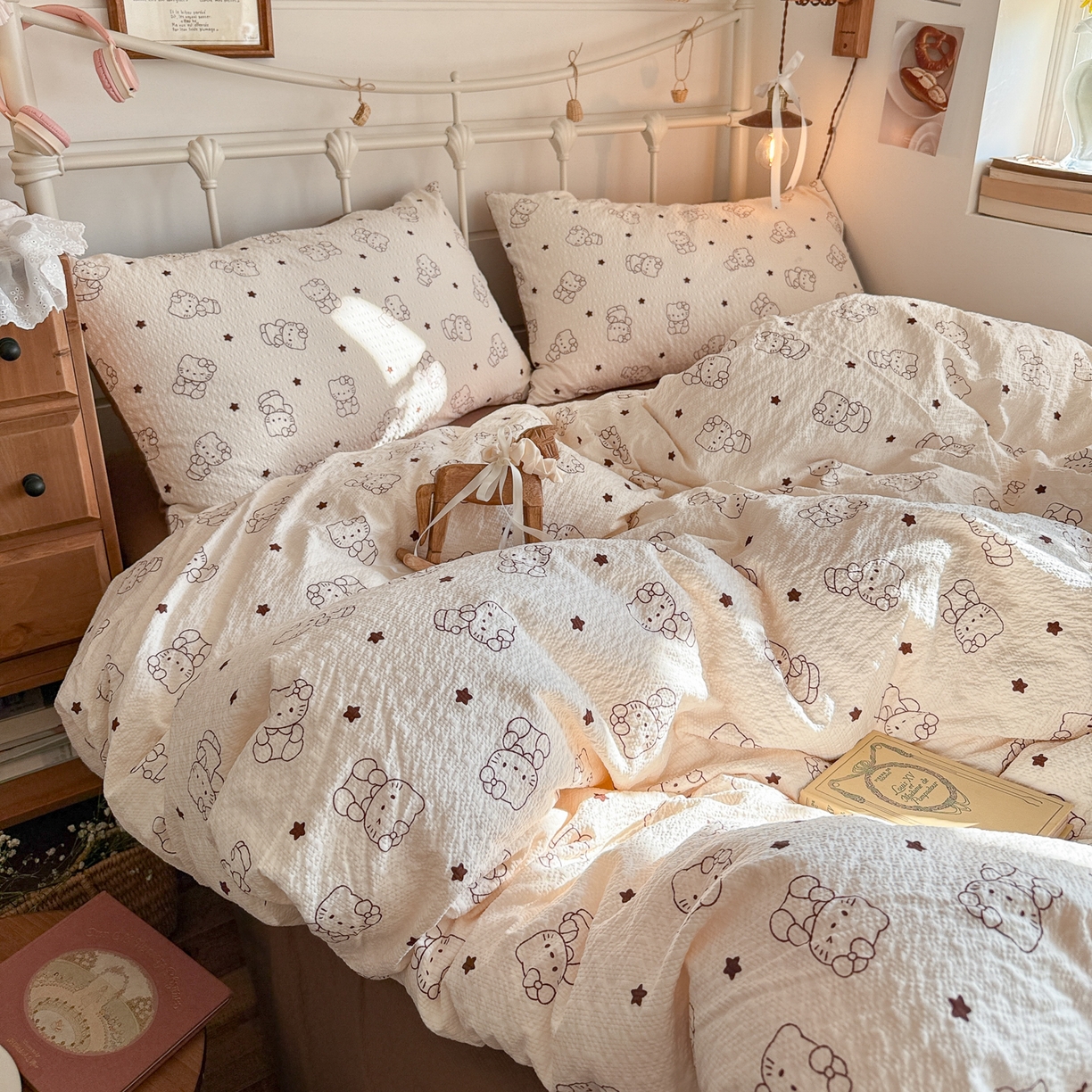 91家纺网 家纺一手货源 找家纺 初念 2026新款A类高品质110克超柔泡芙纱四件套 描线小猫