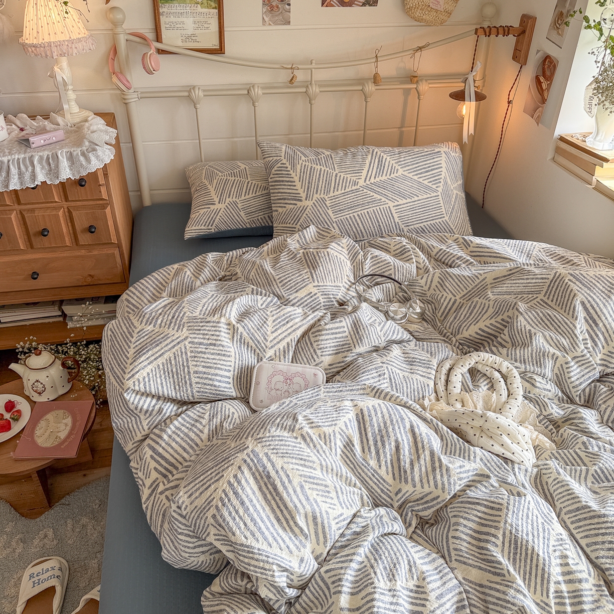 91家纺网 家纺一手货源 找家纺 初念 2026新款A类高品质110克超柔泡芙纱四件套 浅川纹