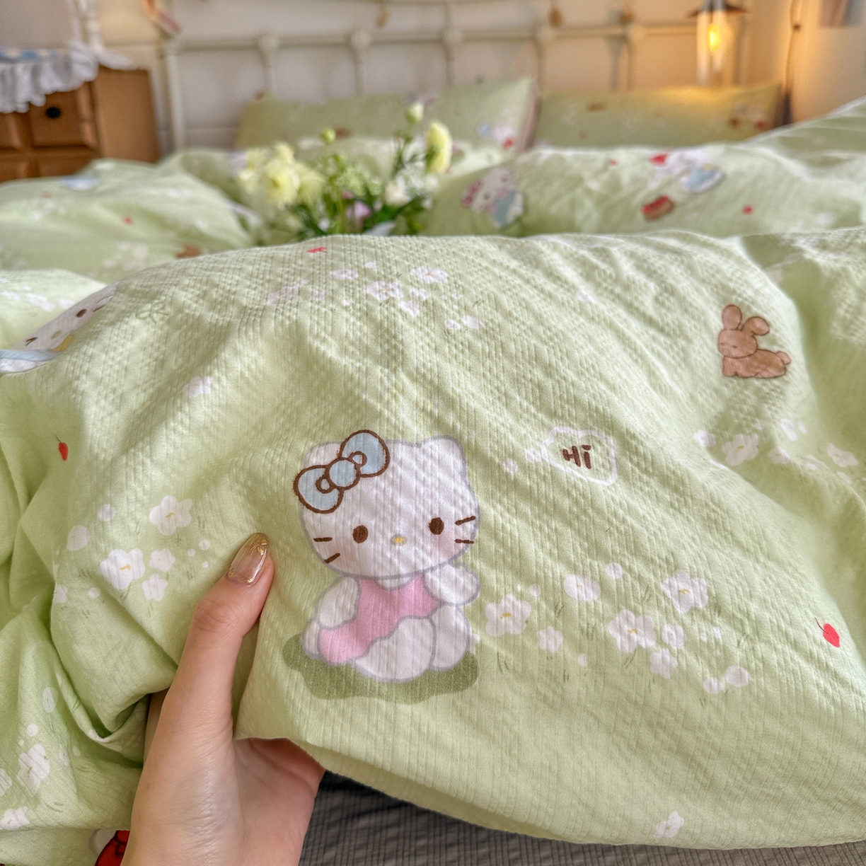 91家纺网 家纺一手货源 找家纺 初念 2026新款A类高品质110克超柔泡芙纱四件套 小猫拉车