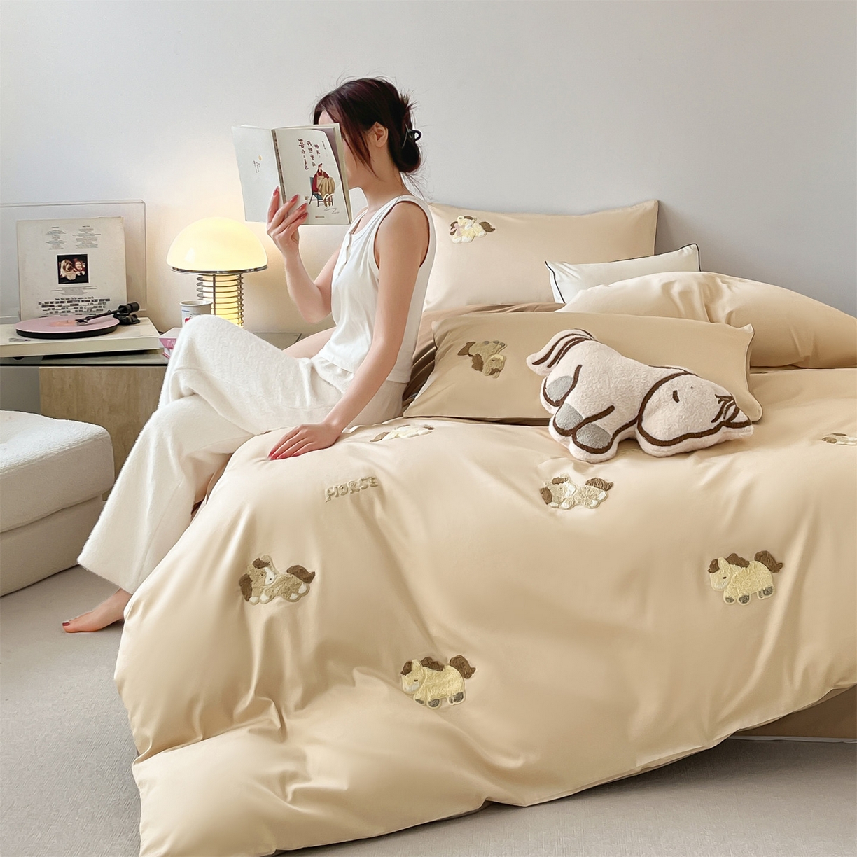 蓝米卡夫 2026春季新款-100S长绒棉毛巾绣系列四件套-马踏祥云（礼盒） 马踏祥云-奶咖大地色