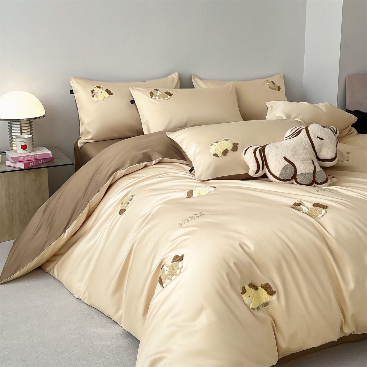 91家纺网 家纺一手货源 找家纺 蓝米卡夫 2026春季新款-100S长绒棉毛巾绣系列四件套-马踏祥云（礼盒） 马踏祥云-奶咖大地色