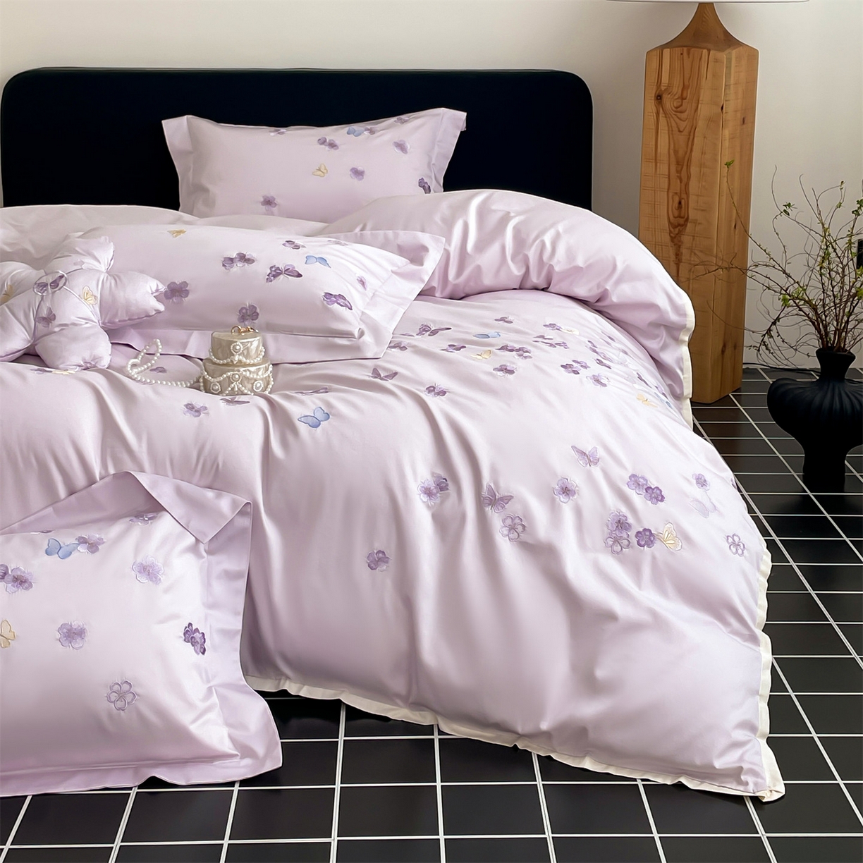 91家纺网 家纺一手货源 找家纺 蓝米卡夫 2026春季新款-100S长绒棉贡缎刺绣系列四件套-繁花福语（礼盒） 繁花福语-幻紫祥瑞