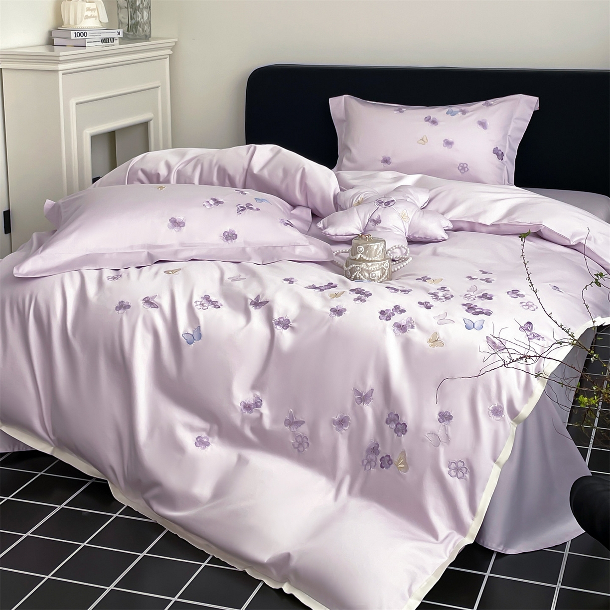 91家纺网 家纺一手货源 找家纺 蓝米卡夫 2026春季新款-100S长绒棉贡缎刺绣系列四件套-繁花福语（礼盒） 繁花福语-幻紫祥瑞