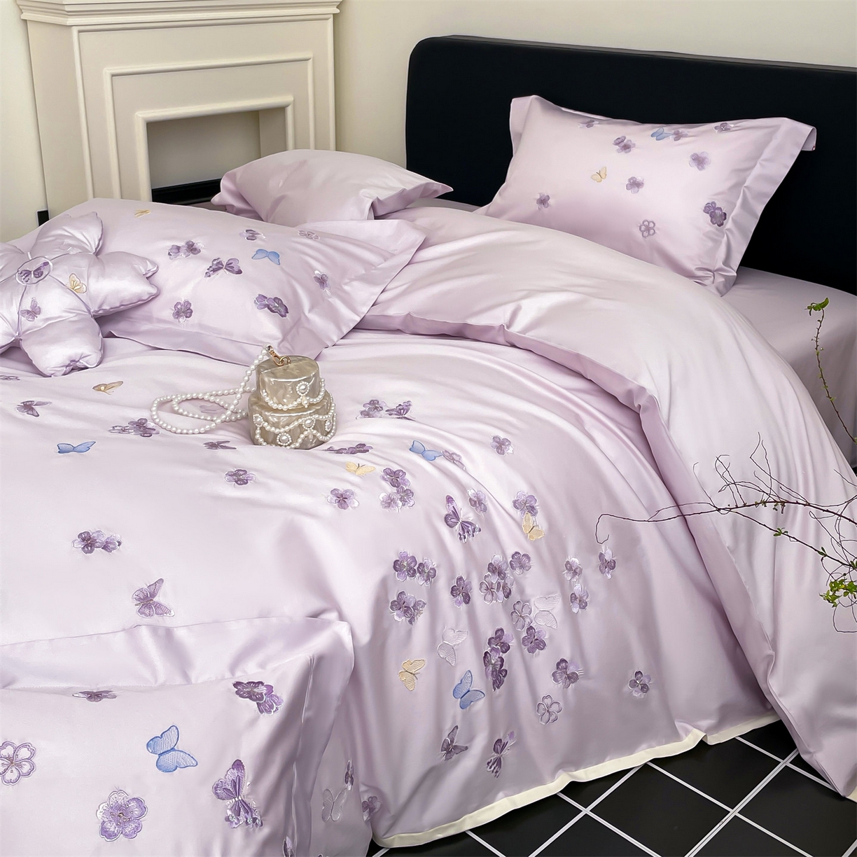 91家纺网 家纺一手货源 找家纺 蓝米卡夫 2026春季新款-100S长绒棉贡缎刺绣系列四件套-繁花福语（礼盒） 繁花福语-幻紫祥瑞