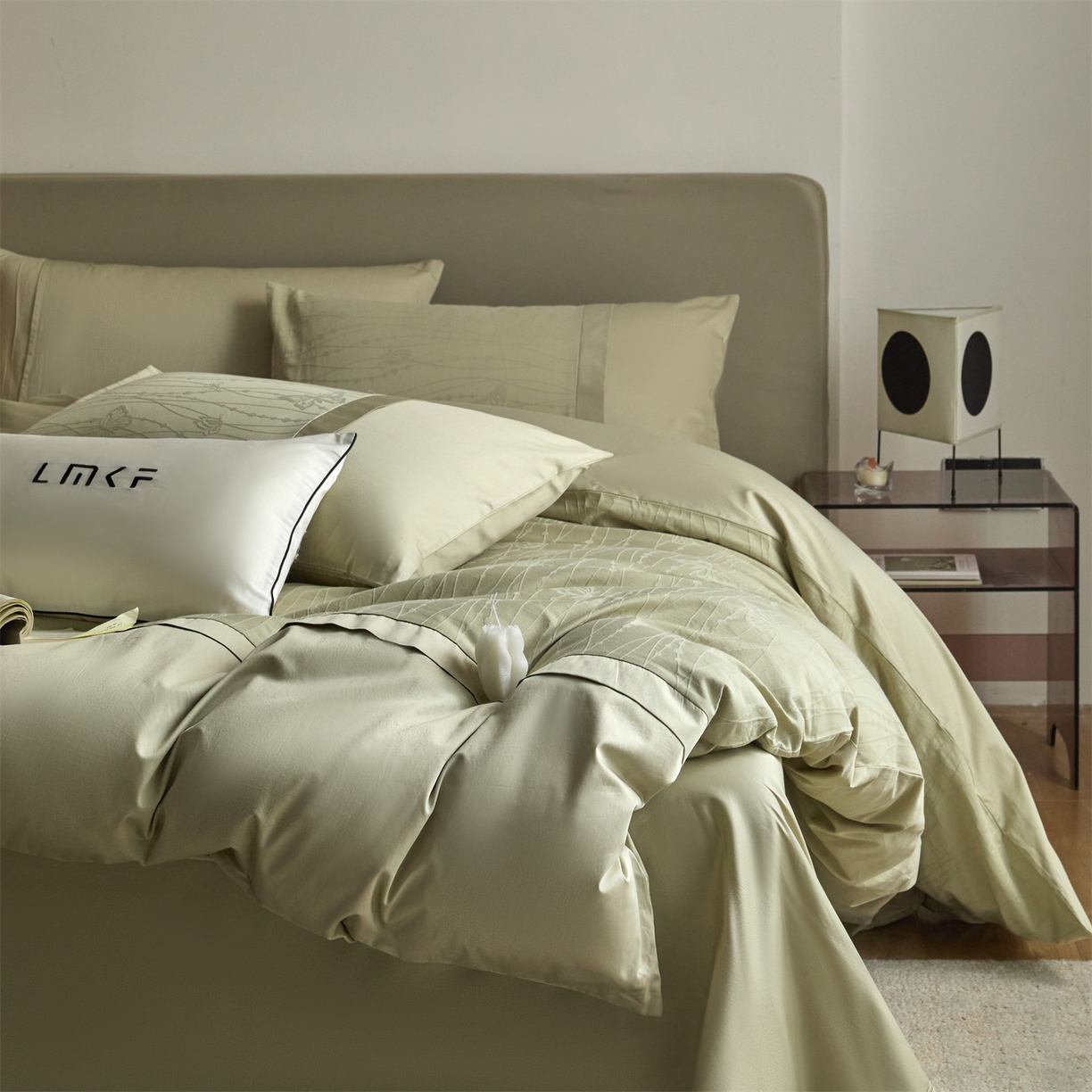 91家纺网 家纺一手货源 找家纺 蓝米卡夫 2026春季新款-100S全棉亮面提花贡缎长绒棉拼接款（礼盒） 蝶梦-奶绿