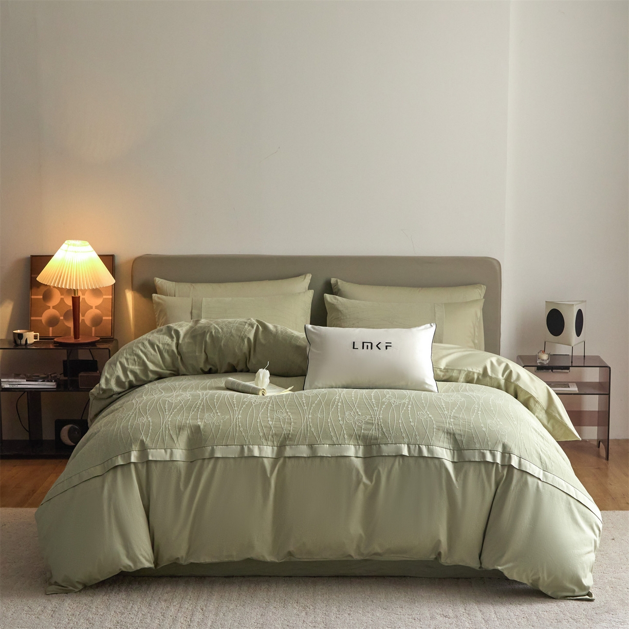 91家纺网 家纺一手货源 找家纺 蓝米卡夫 2026春季新款-100S全棉亮面提花贡缎长绒棉拼接款（礼盒） 蝶梦-奶绿