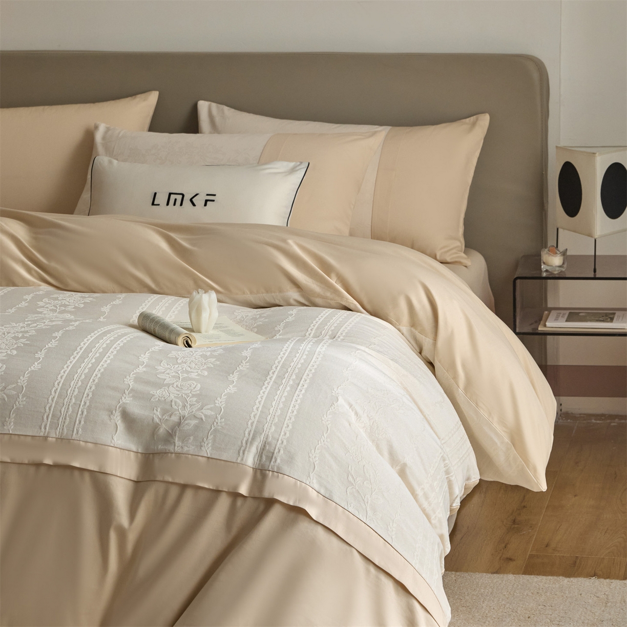 蓝米卡夫 2026春季新款-100S全棉亮面提花贡缎长绒棉拼接款（礼盒） 花漾甜心-奶茶