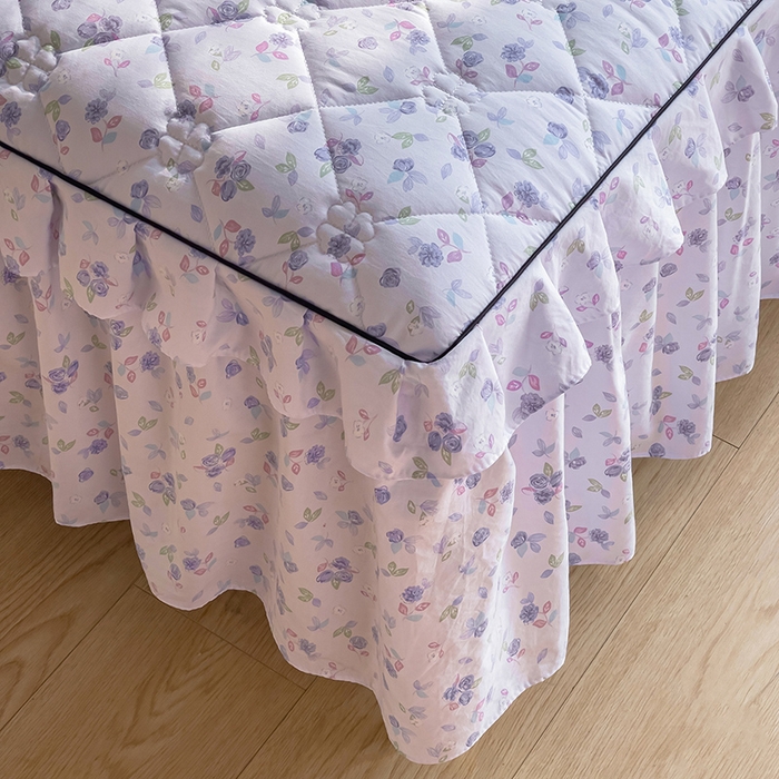 91家纺网 家纺一手货源 找家纺 优家居 2026新款精仿棉床裙四件套水洗棉韩版公主风花边床裙单被套直播外贸定制 情意绵绵