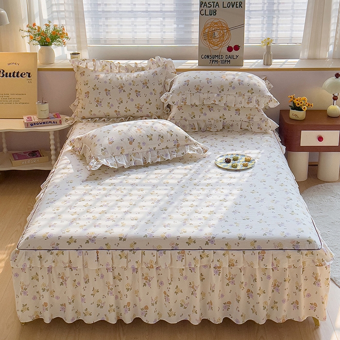 91家纺网 家纺一手货源 找家纺 优家居 2026新款精仿棉夹棉床裙四件套水洗棉韩版公主风花边床裙被套直播外贸定制 海芋恋