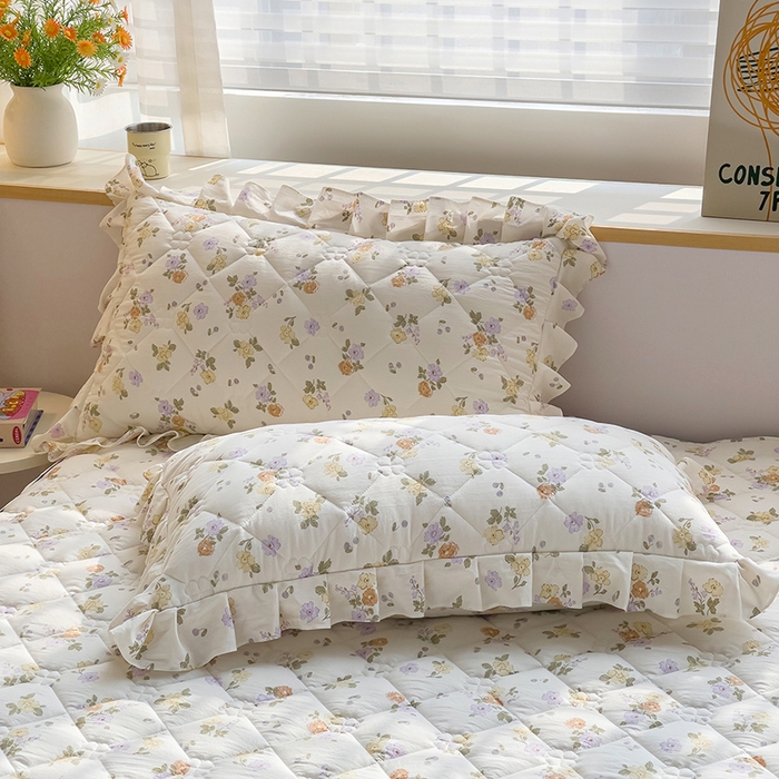 91家纺网 家纺一手货源 找家纺 优家居 2026新款精仿棉夹棉床裙四件套水洗棉韩版公主风花边床裙被套直播外贸定制 海芋恋