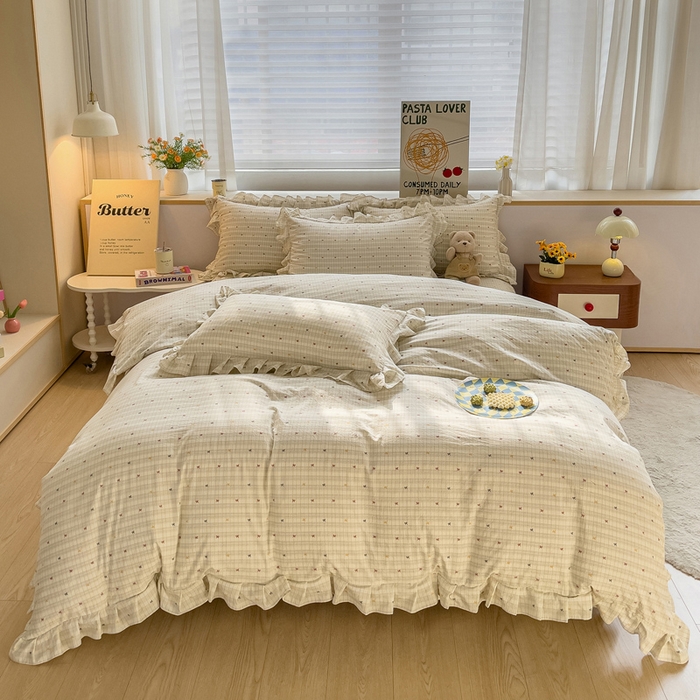 91家纺网 家纺一手货源 找家纺 优家居 2026新款精仿棉夹棉床裙四件套水洗棉韩版公主风花边床裙被套直播外贸定制 北岛之恋