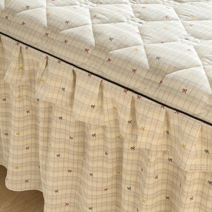 91家纺网 家纺一手货源 找家纺 优家居 2026新款精仿棉夹棉床裙四件套水洗棉韩版公主风花边床裙被套直播外贸定制 北岛之恋