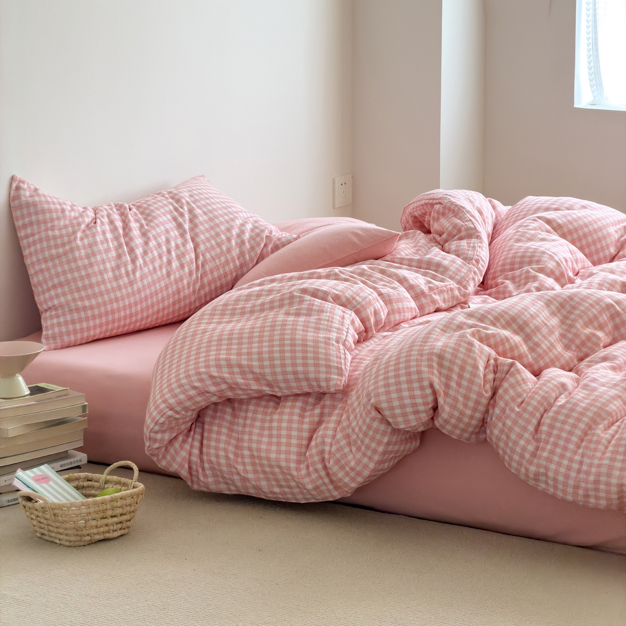 91家纺网 家纺一手货源 找家纺 玖弘家居 2026新款全棉双层纱格子四件套（默认格子枕套） 蔷薇粉