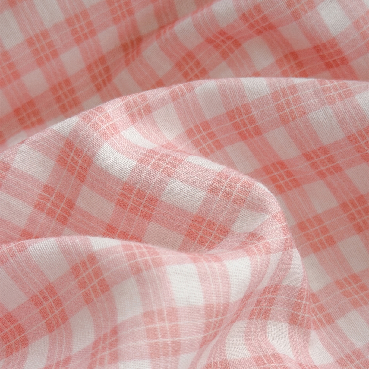 91家纺网 家纺一手货源 找家纺 玖弘家居 2026新款全棉双层纱格子四件套（默认格子枕套） 蔷薇粉