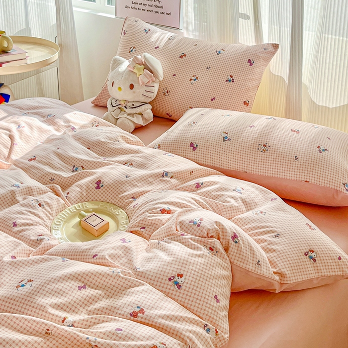 91家纺网 家纺一手货源 找家纺 斯卡诺家纺 2026新款春夏古法水洗仿棉云感纱四件套小布袋五件套 凯蒂猫