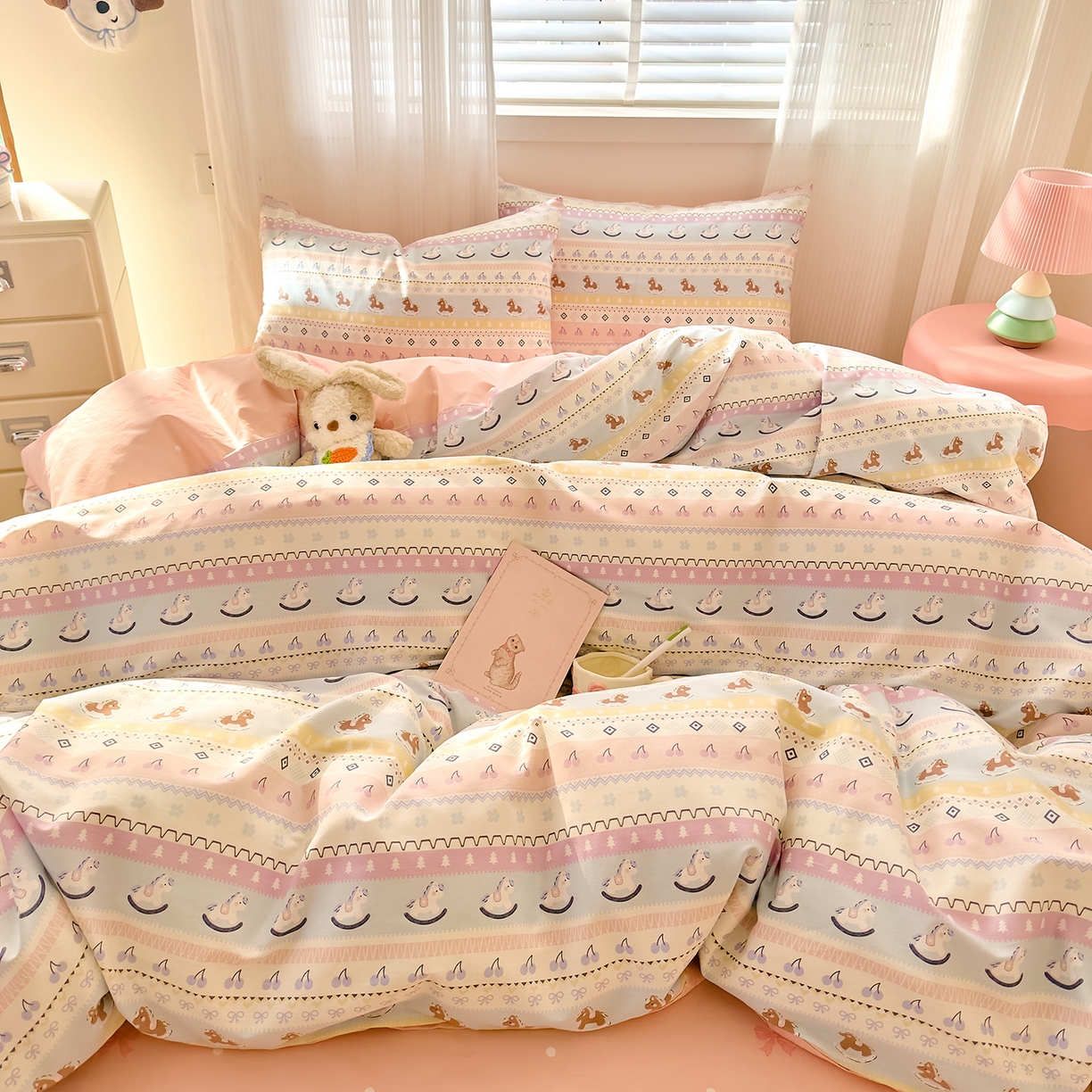 91家纺网 家纺一手货源 找家纺 DoDo 兜兜 2026春夏新款全棉纯棉可爱卡通四件套 彩虹小马驹