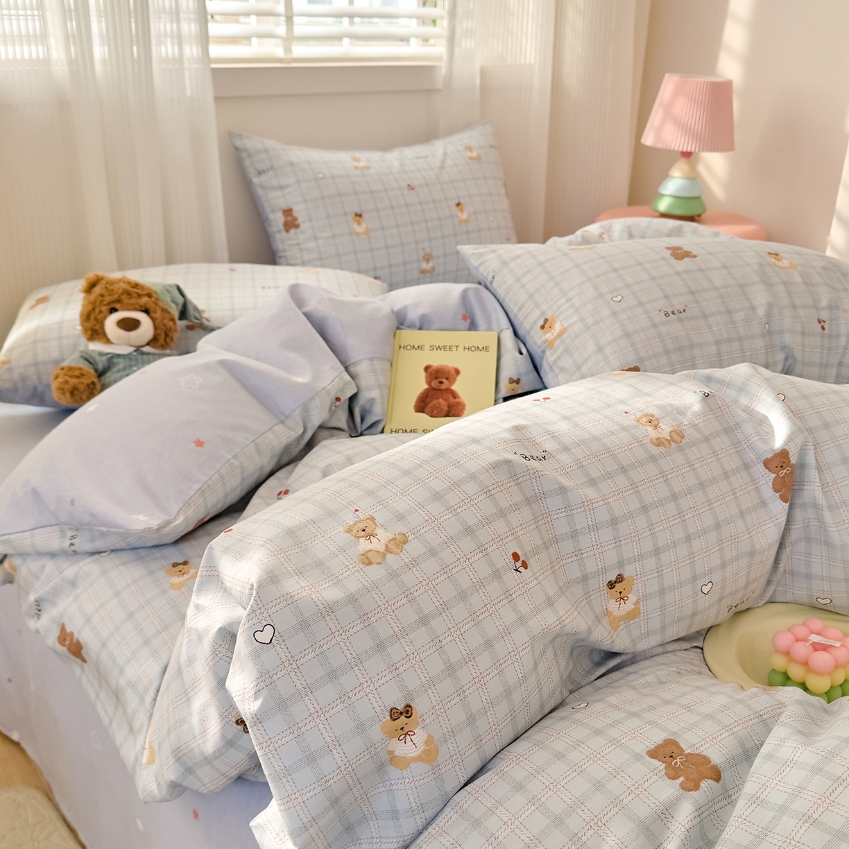 91家纺网 家纺一手货源 找家纺 DoDo 兜兜 2026春夏新款全棉纯棉可爱卡通四件套 熊抱阳光