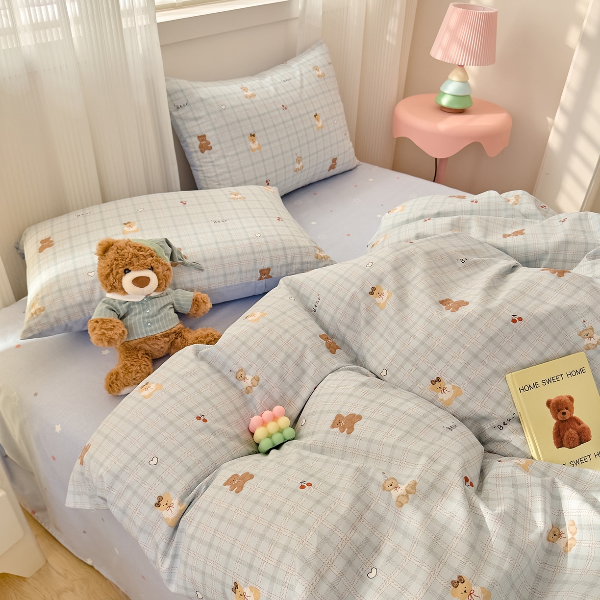 91家纺网 家纺一手货源 找家纺 DoDo 兜兜 2026春夏新款全棉纯棉可爱卡通四件套 熊抱阳光