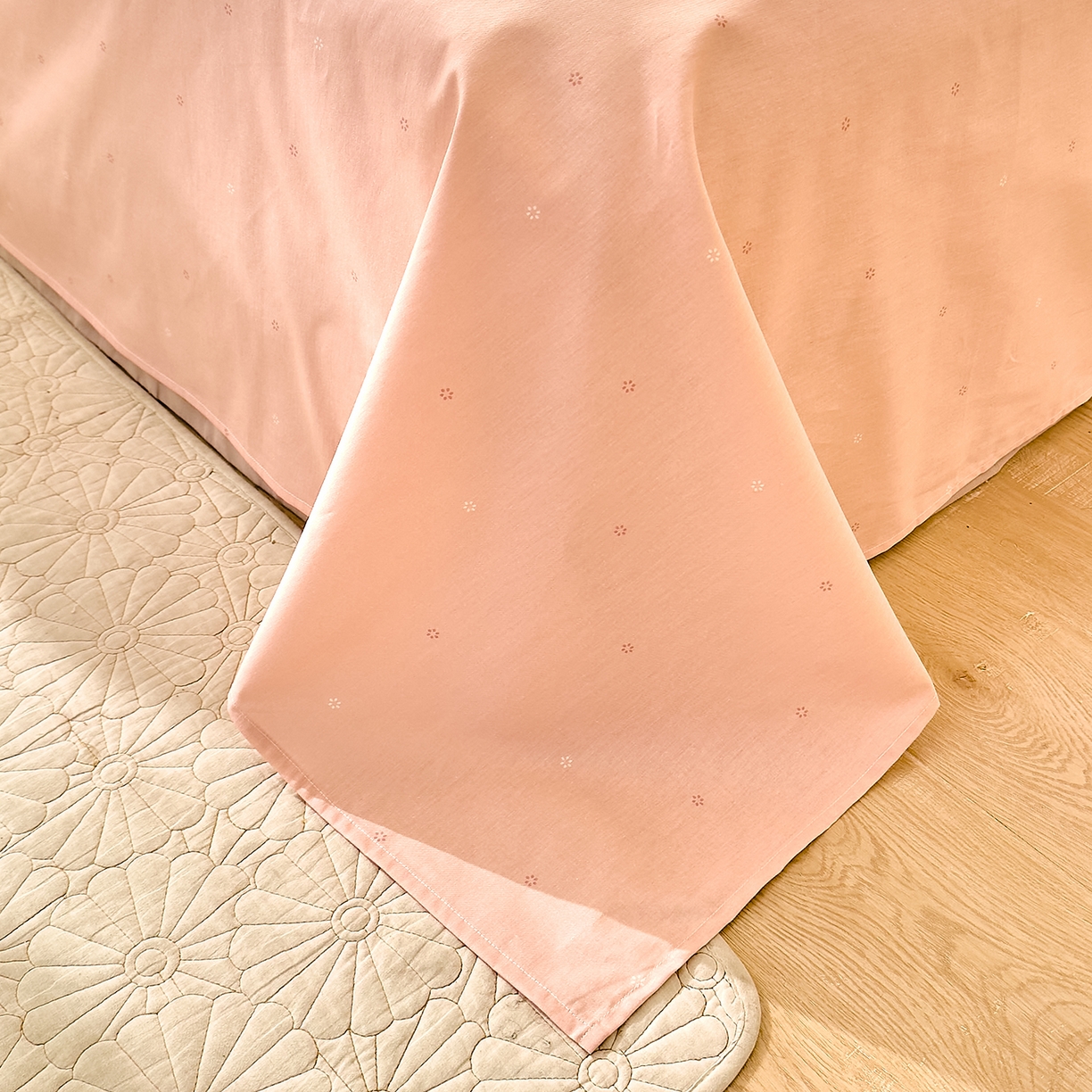 91家纺网 家纺一手货源 找家纺 DoDo 兜兜 2026春夏新款全棉纯棉可爱卡通四件套 软软熊与欢欢狗