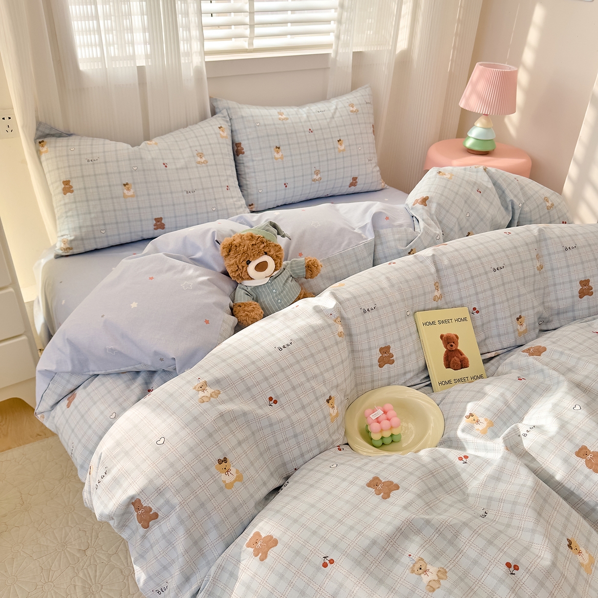 91家纺网 家纺一手货源 找家纺 DoDo 兜兜 2026春夏新款全棉纯棉可爱卡通四件套 熊抱阳光