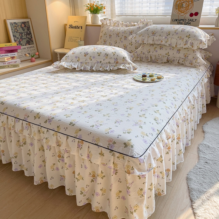 91家纺网 家纺一手货源 找家纺 优家居 2026新款精仿棉夹棉床裙三件套水洗棉韩版公主风花边床裙直播外贸定制 海芋恋