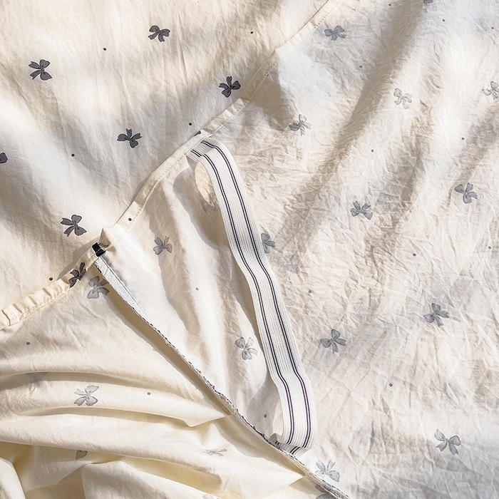 91家纺网 家纺一手货源 找家纺 优家居 2026新款精仿棉夹棉床裙三件套水洗棉韩版公主风花边床裙直播外贸定制 情人节